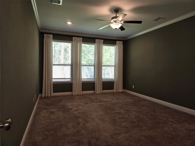 Building Photo - 15227 Deseo Dr