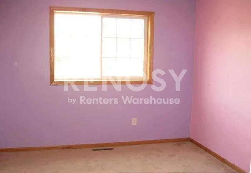 Building Photo - 6337 208th St Way N