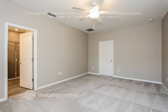 Building Photo - 9817 Lemon Grass Ln