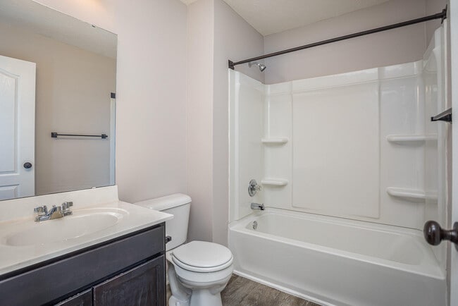 Building Photo - 1157 Gemstone Pointe Dr