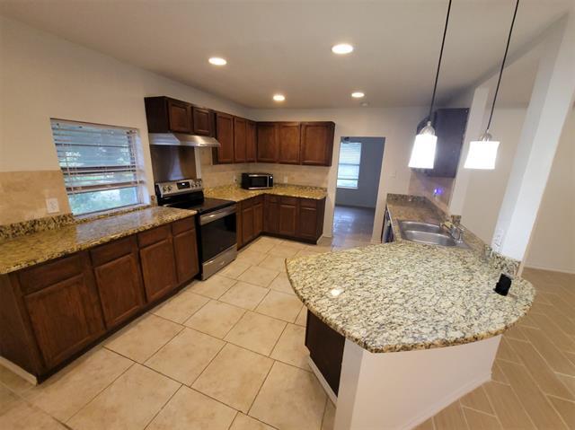 Building Photo - 110 La Fawn Cir