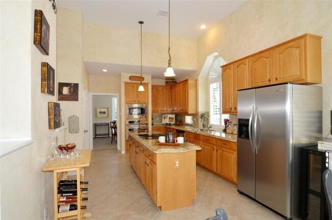 Building Photo - 4103 Walnut Pond Dr