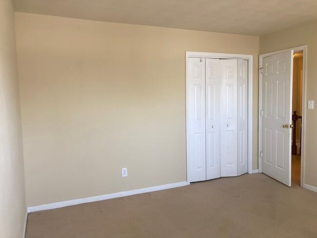 Building Photo - 1301 Whistle Town Ct