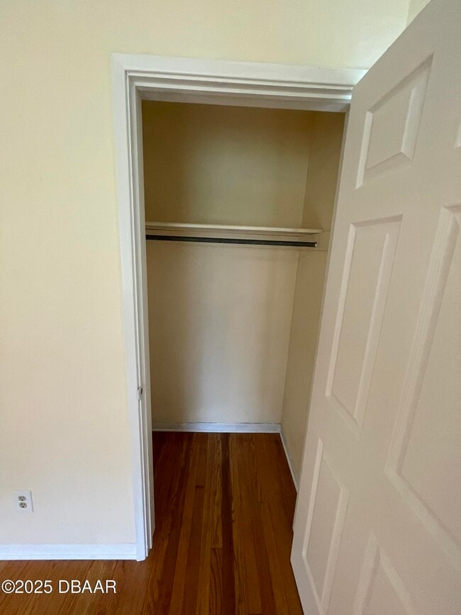 Building Photo - 525 Tarragona Way