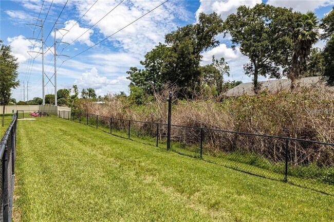 Building Photo - 2500 Winding Creek Blvd