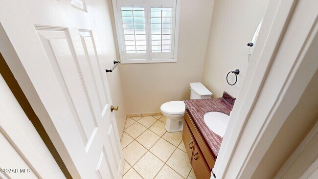 Building Photo - 2431 Deerfield Ct