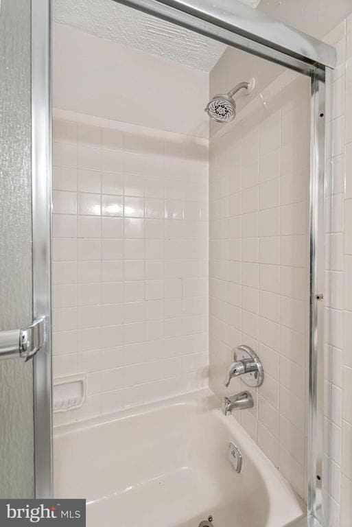 Building Photo - 151 Kenwood Dr