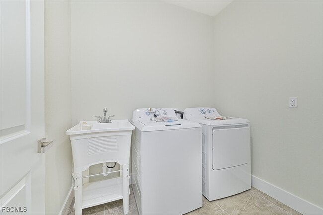 Building Photo - 1638 NW 36th Pl