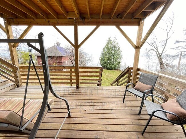 Building Photo - 5348 London Rd