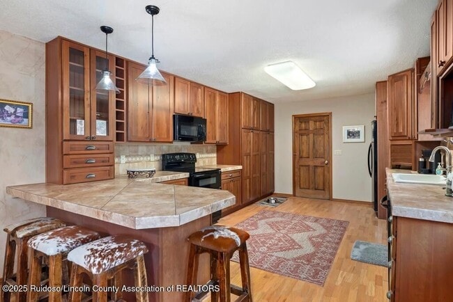 Building Photo - 125 McBride Dr