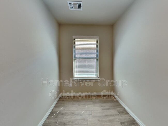 Building Photo - 8400 NW 163rd Ter