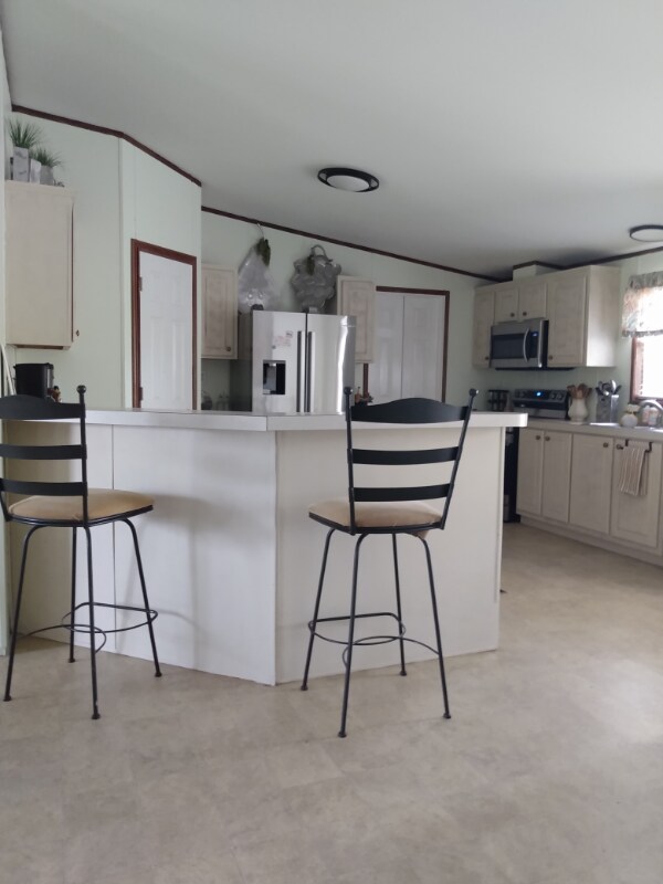 Building Photo - 739 Proctor Ln