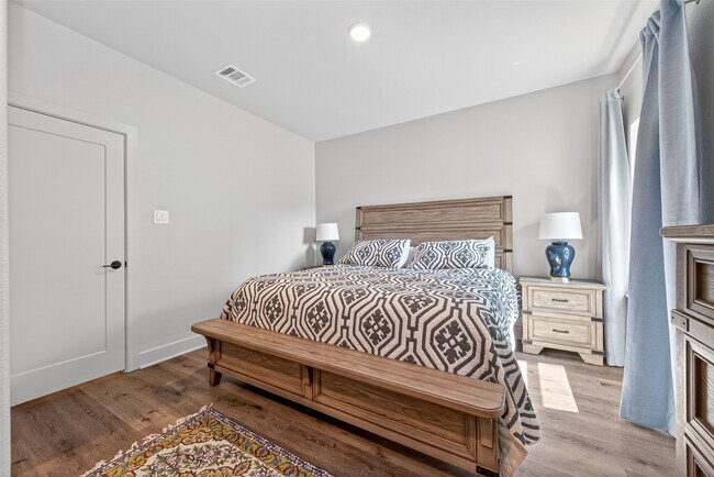 Building Photo - 9979 Pebble Glen Dr