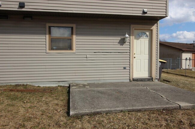 Building Photo - 6616 Barbara Jean Ct