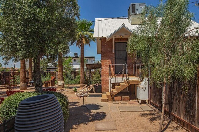 Building Photo - One Bedroom Single Family Home - Garfield ...