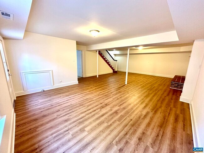 Building Photo - 2278 Hansens Mountain Rd
