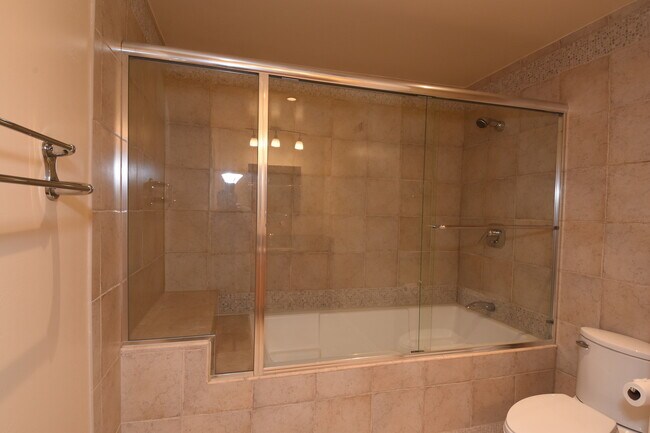 Primary Bathroom - 3610 W Estates Ln