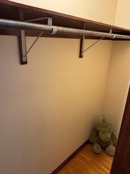 Building Photo - 481 Meigs St