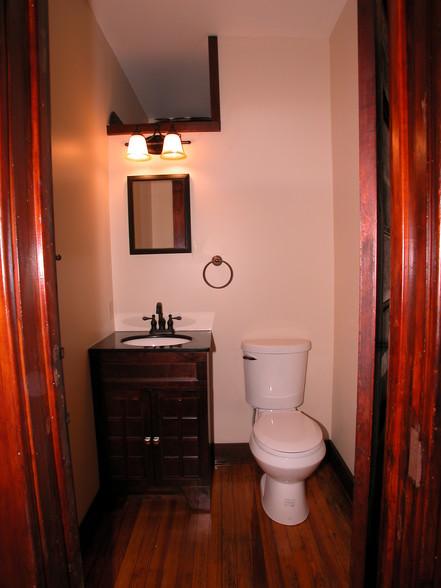 Half Bath - 208 Ontario St