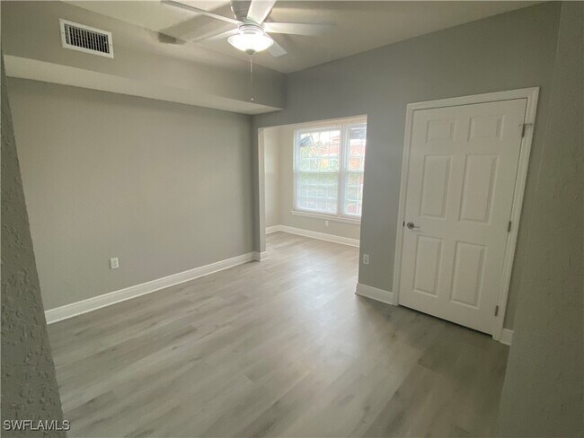 Building Photo - 23660 Walden Center Dr