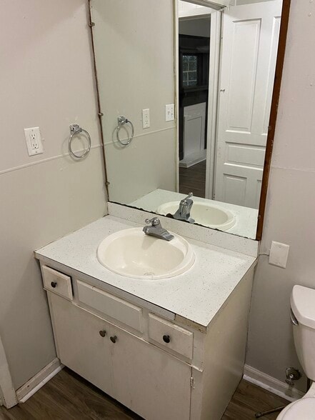 Building Photo - 205 Baltimore Ave