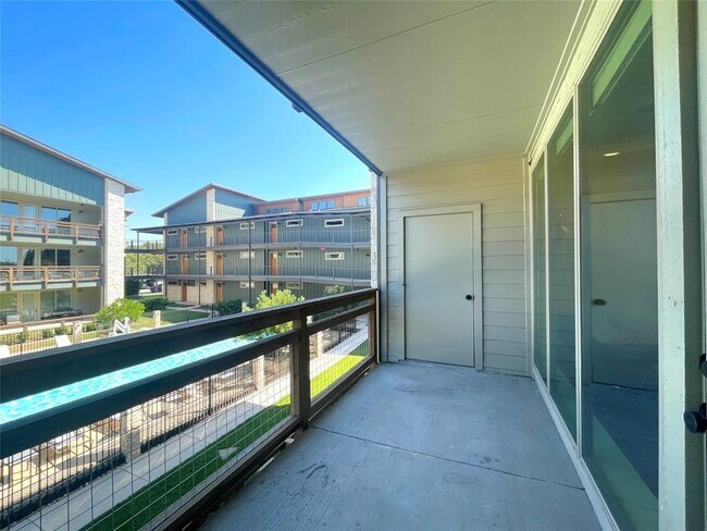 Building Photo - 4704 Sunset Trail