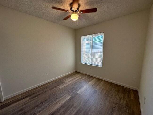 Building Photo - * Move in Special, $1,000 Off One Month's ...