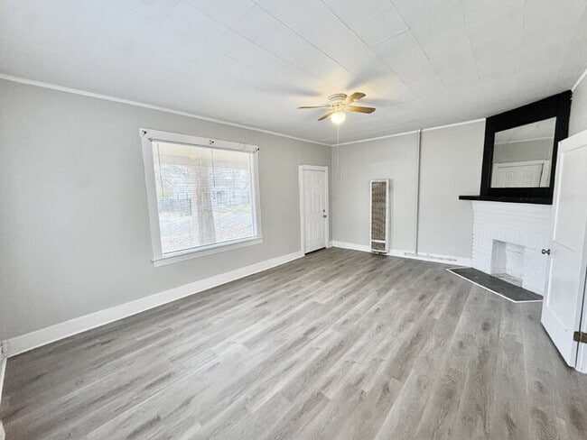 Building Photo - 3592 Vivia Ave