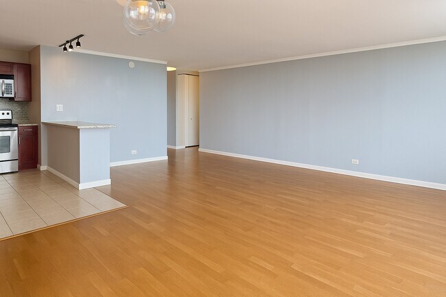 Building Photo - 655 W Irving Park Rd