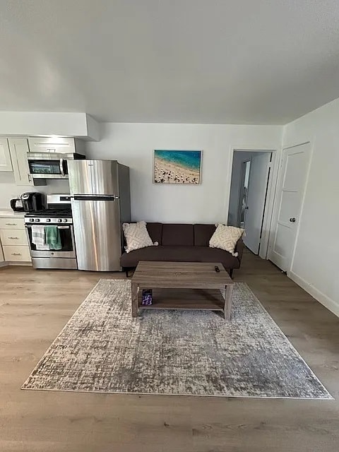 Building Photo - 206 E Bay Ave