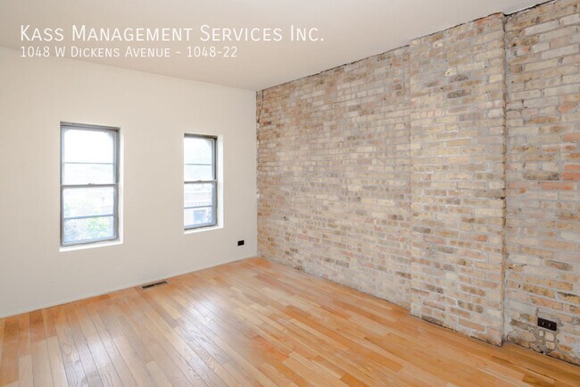 Building Photo - 1048 W Dickens Ave