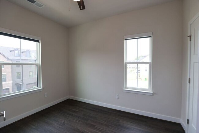 Building Photo - 2100 Tobacco Mill St
