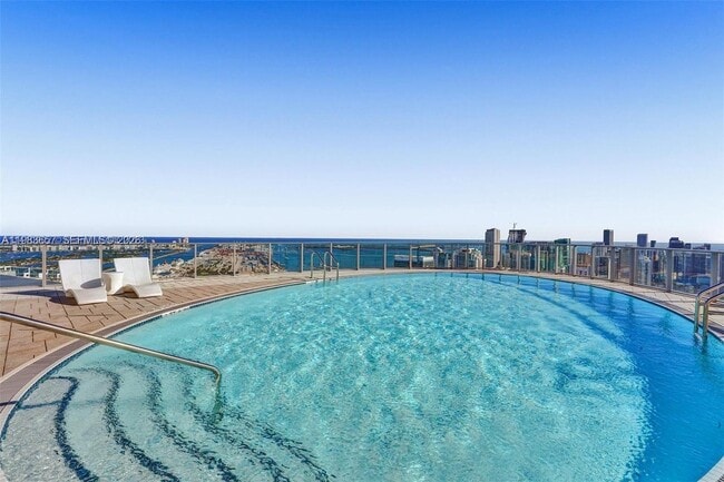 Building Photo - 851 NE 1st Ave