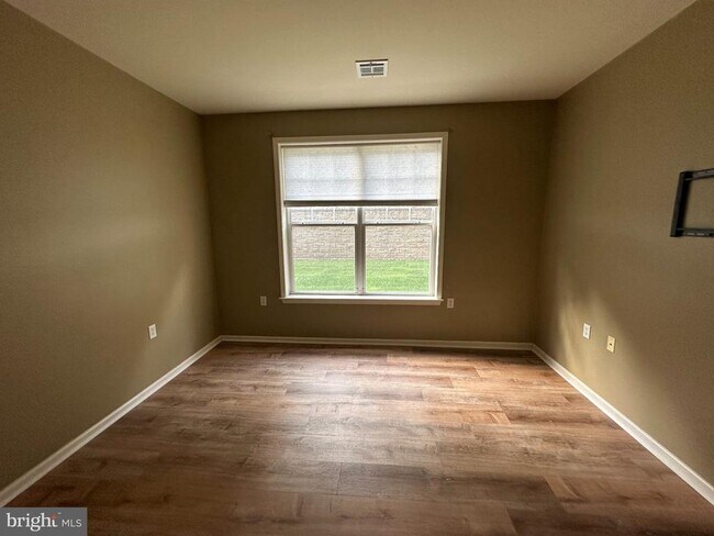 Building Photo - 416 Masterson Ct