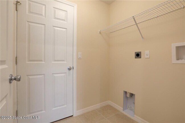 Building Photo - 741 Capon Terrace