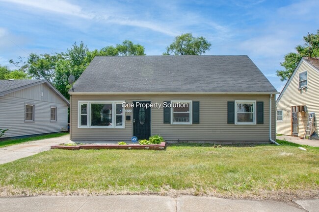 Primary Photo - 800 Clinton St
