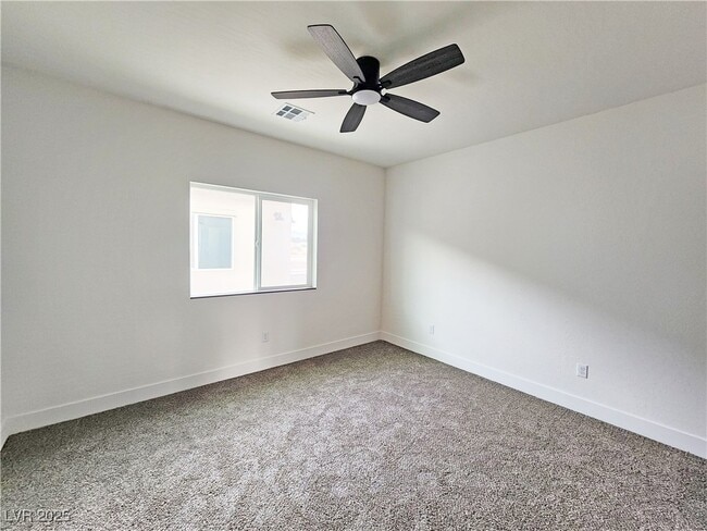 Building Photo - 1340 E Arrowhead St