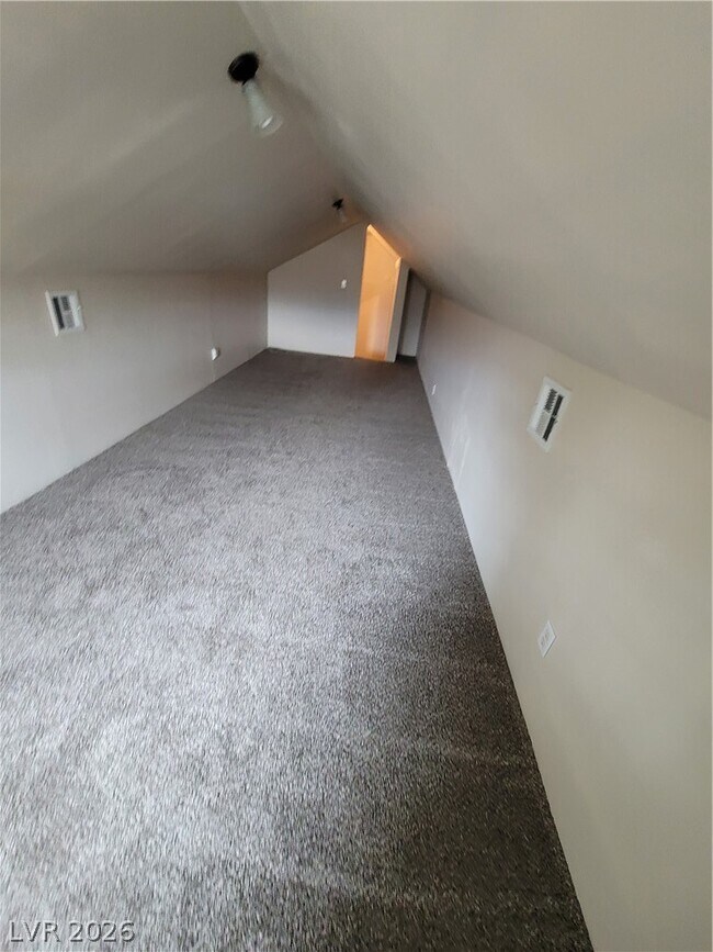 Building Photo - 1951 Jim Haworth