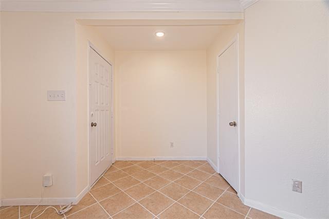 Building Photo - 8028 Cannonwood Dr