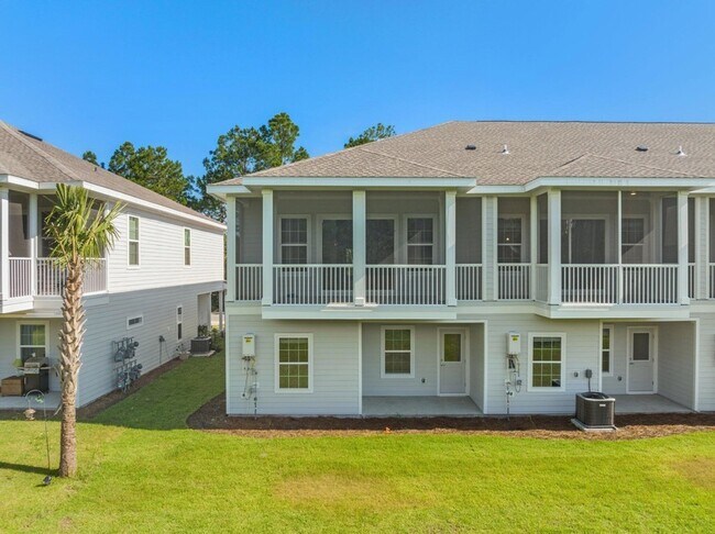 Building Photo - 232 Kara Lake Dr