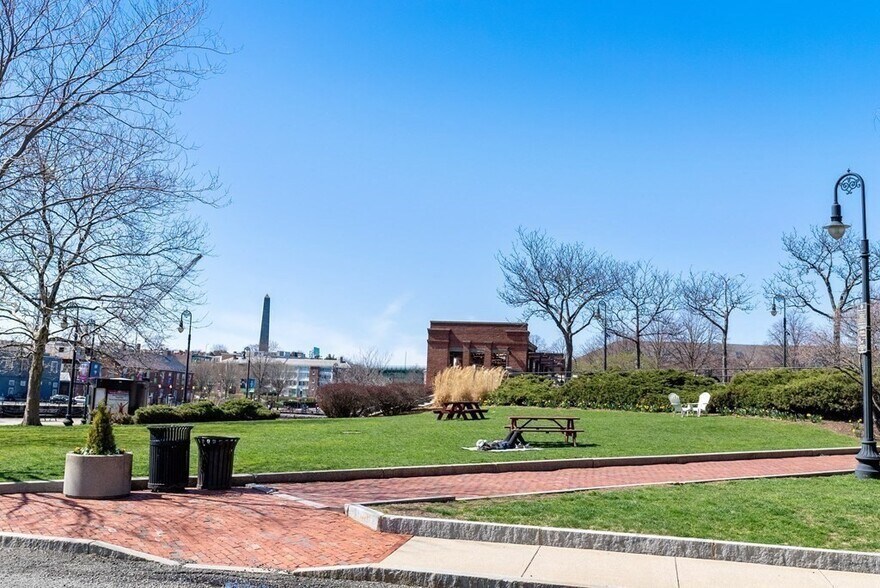 Building Photo - 191 W 8th St