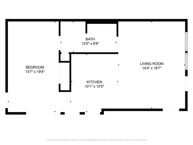 Building Photo - 348 River St