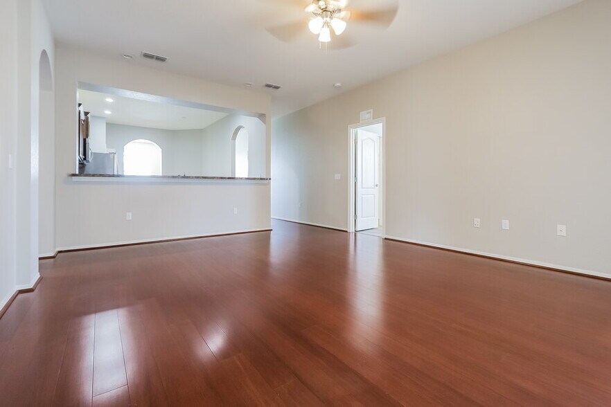Building Photo - 5728 Woodruff Way