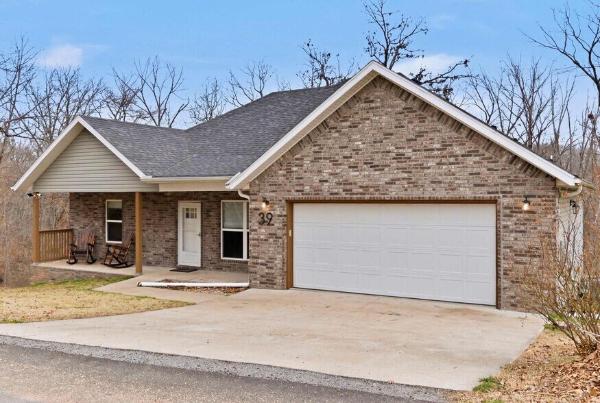 Building Photo - 39 Allendale Dr