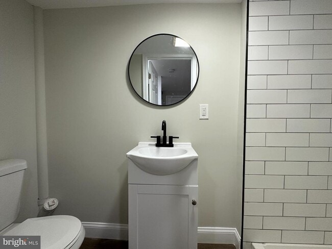 Building Photo - 1844 Trenleigh Rd