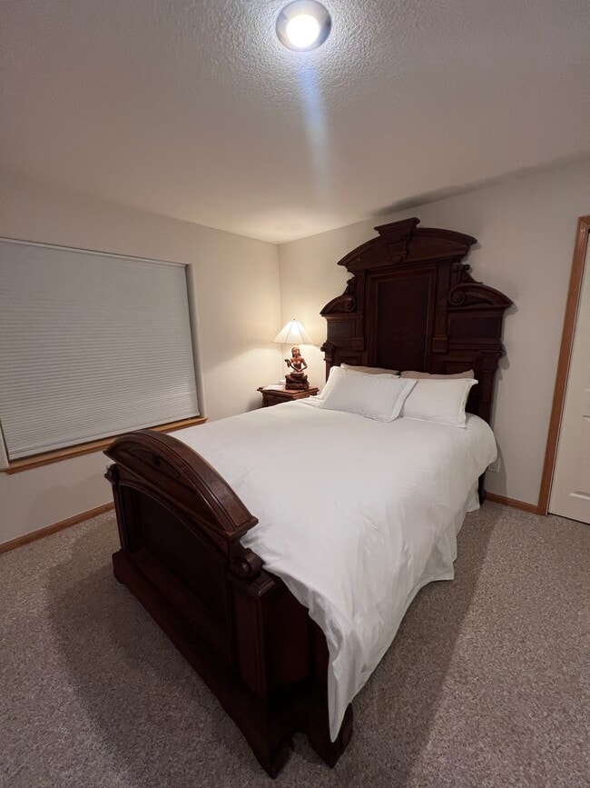 Building Photo - 1839 Jicarilla Dr