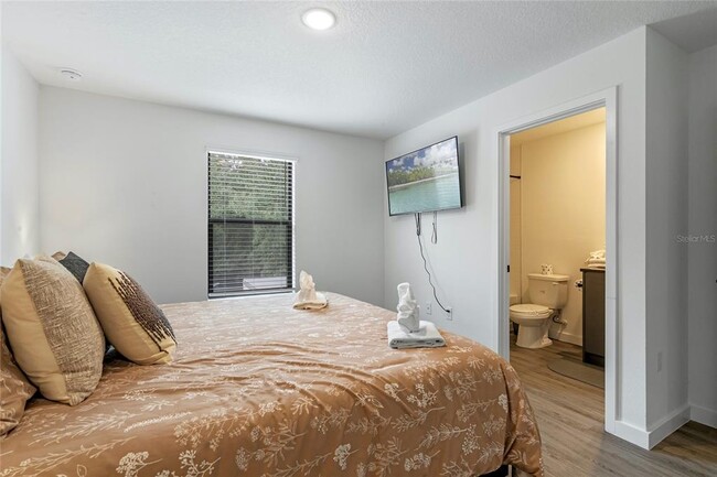 Building Photo - 8779 Zen Dr