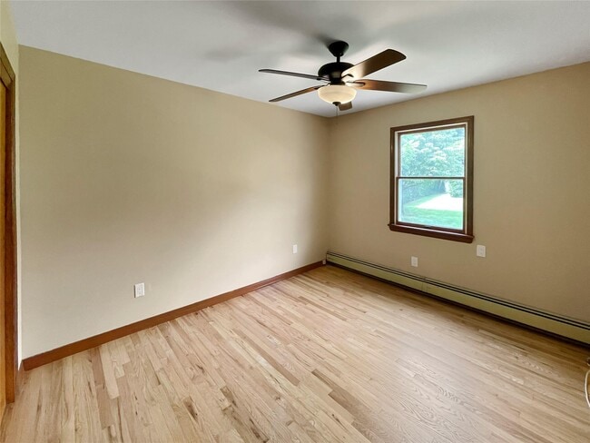 Building Photo - 43 Elm Ave