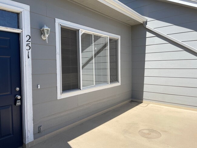 Primary Photo - 2nd floor - 2 bed 2 bath with loft in Aurora!