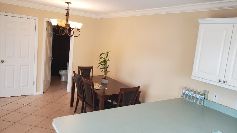 Building Photo - 644 16th St